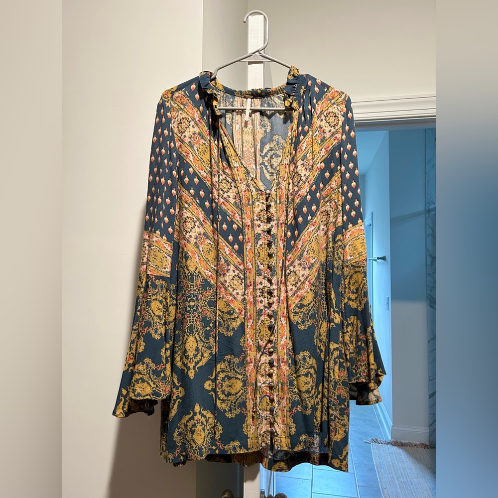 Free People Magic Mystery Tunic Shirt Navy Blue High Low Hem Bell Sleeves Large